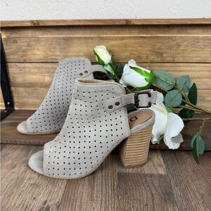 Diba Peep-Toe Heels Taupe 7.5 Women’s